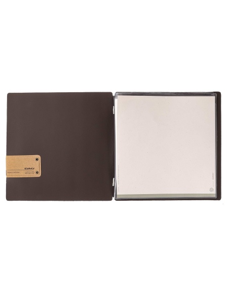 Porta Menu QUADRATO (23x23,1 cm) etichetta PATCH "personalizzata" (minimo 18 pezzi) 2 buste (4 facciate) elastico nero SUGHERO N