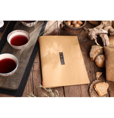 Porta Menu CUSTOM A4 (23,2x31,8 cm) "ZEN NATURAL menu" 2 buste (4 facciate) elastico rosso ECO NATURALE sp. 0.6