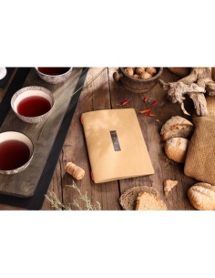 Porta Menu CUSTOM A5 (16,5x23,1 cm) "ZEN NATURAL menu" 2 buste (4 facciate) elastico rosso ECO NATURALE sp. 0.6 2