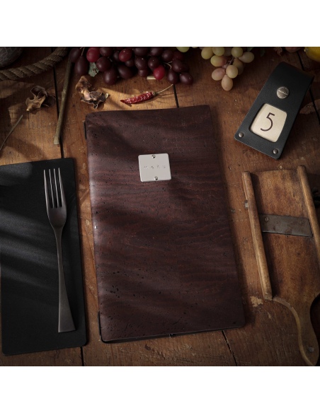 Porta Menu A4 SLIM (17,4x31,8 cm) etichetta METAL "menu" 2 buste (4 facciate) elastico nero SUGHERO MARRONE sp. 2.5