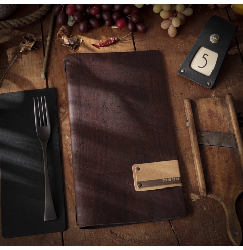 Porta Menu A4 SLIM (17,4x31,8 cm) etichetta PATCH "menu" solo elastico nero SUGHERO MARRONE sp. 2.5