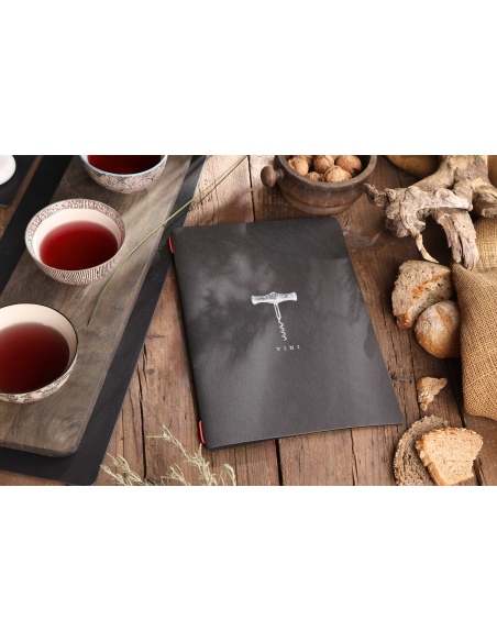 Porta Menu CUSTOM A4 (23,2x31,8 cm) "BACCO BLACK vini" 2 buste (4 facciate) elastico rosso ECO NERO sp. 0.6