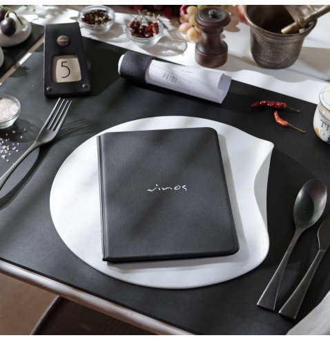 OUTLET - Porta menu in PVC termosaldato - formato GOLFO - colore nero - 6+2 buste - scritta vinos