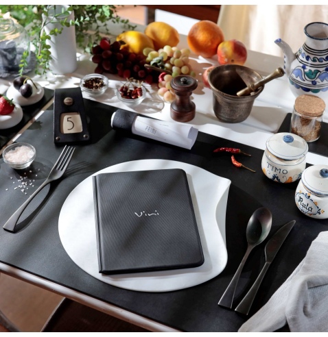 OUTLET - Porta menu in PVC termosaldato - formato GOLFO - colore nero - 6+2 buste - scritta vini