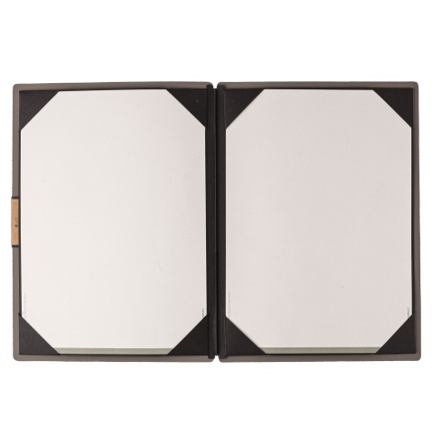 Porta Menu A4 (23,2x31,8 cm) etichetta PATCH "personalizzata" (minimo 18 pezzi) cornicetta (4 facciate) elastico nero BICOLOR CO