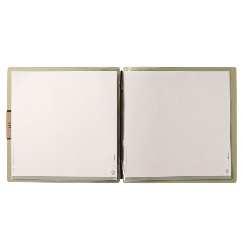 Porta Menu QUADRATO (23x23,1 cm) etichetta PATCH "personalizzata" (minimo 18 pezzi) 2 buste (4 facciate) elastico nero PORTOFINO
