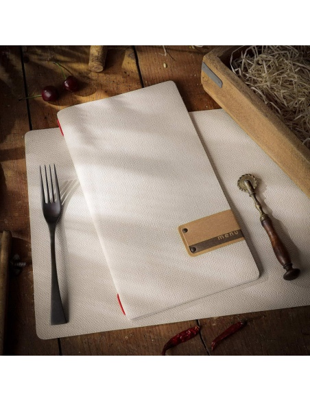 Porta Menu A4 SLIM (17,4x31,8 cm) etichetta PATCH "personalizzata" (minimo 18 pezzi) 2 buste (4 facciate) elastico rosso JUTA AV