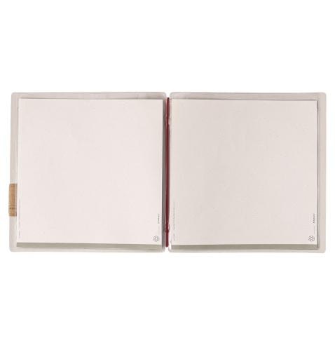 Porta Menu QUADRATO (23x23,1 cm) etichetta PATCH "menu" 2 buste (4 facciate) elastico rosso JUTA AVORIO