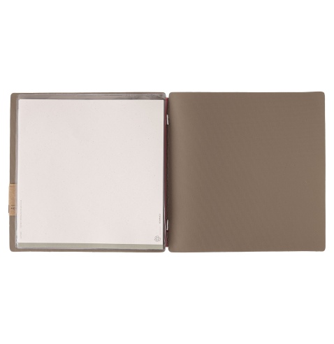Porta Menu QUADRATO (23x23,1 cm) etichetta PATCH "menu" 2 buste (4 facciate) elastico rosso JUTA CAMMELLO