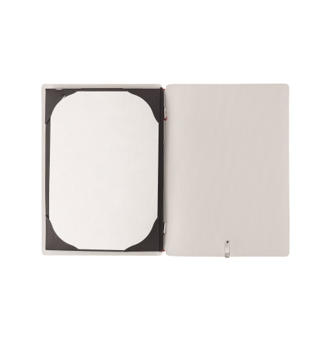 Porta Menu A5 (16,5x23,1 cm) etichetta METAL "personalizzata" (minimo 18 pezzi) cornicetta (4 facciate) elastico rosso JUTA AVOR