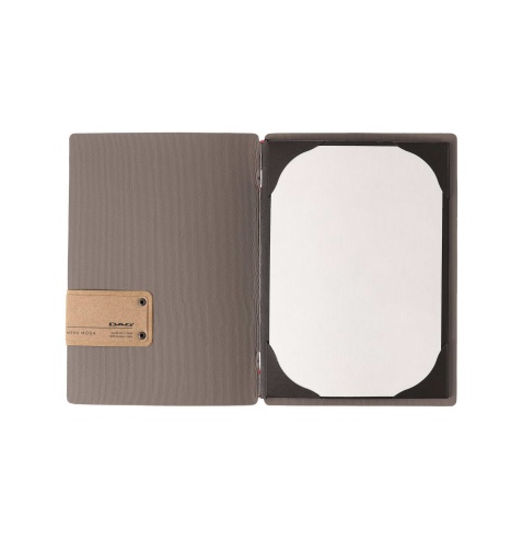 Porta Menu A5 (16,5x23,1 cm) etichetta PATCH "personalizzata" (minimo 18 pezzi) cornicetta (4 facciate) elastico rosso JUTA GRIG