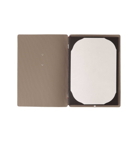 Porta Menu A5 (16,5x23,1 cm) etichetta METAL "personalizzata" (minimo 18 pezzi) cornicetta (4 facciate) elastico rosso JUTA CAMM