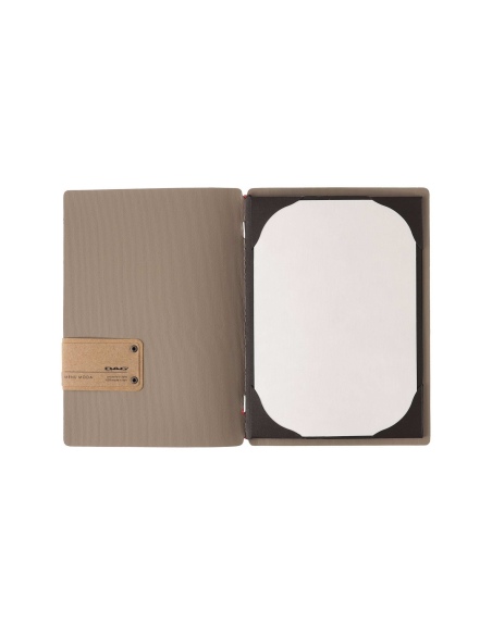 Porta Menu A5 (16,5x23,1 cm) etichetta PATCH "menu" cornicetta (4 facciate) elastico rosso JUTA CAMMELLO