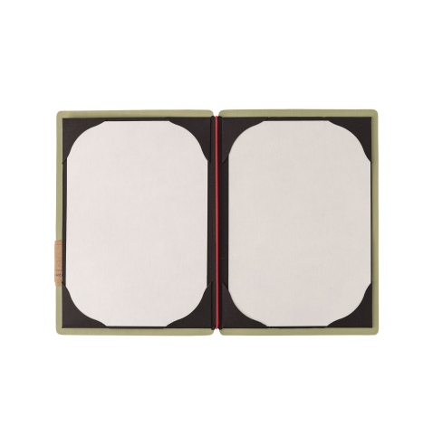 Porta Menu A5 (16,5x23,1 cm) etichetta PATCH "personalizzata" (minimo 18 pezzi) cornicetta (4 facciate) elastico rosso JUTA SALV
