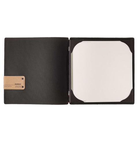 Porta Menu QUADRATO (23x23,1 cm) etichetta PATCH "personalizzata" (minimo 18 pezzi) cornicetta (4 facciate) elastico rosso JUTA 