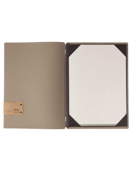 Porta Menu A4 (23,2x31,8 cm) etichetta PATCH "menu" cornicetta (4 facciate) elastico rosso JUTA CAMMELLO