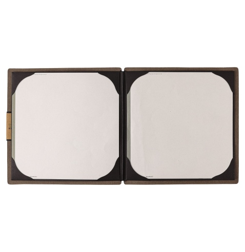 Porta Menu QUADRATO (23x23,1 cm) etichetta PATCH "personalizzata" (minimo 18 pezzi) cornicetta (4 facciate) elastico nero ECOMEN