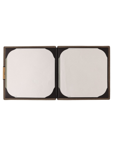 Porta Menu QUADRATO (23x23,1 cm) etichetta PATCH "menu" cornicetta (4 facciate) elastico nero ECOMENU MARRONE sp. 0.6