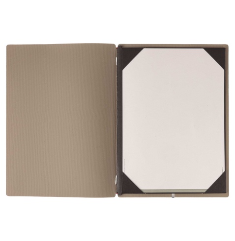 Porta Menu A4 (23,2x31,8 cm) stampa bassorilievo cornicetta (4 facciate) elastico rosso JUTA CAMMELLO